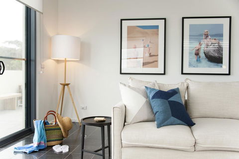 Mollymook Beachfront Penthouse 9 - Accommodation Cooktown 8