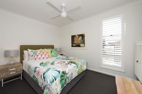 Mollymook Beachfront Penthouse 9 - Accommodation Cooktown 2