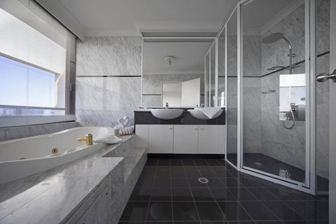 BreakFree Capital Tower Apartments - Accommodation Cooktown 36