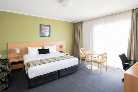 The Woden Hotel - Accommodation Cooktown 9
