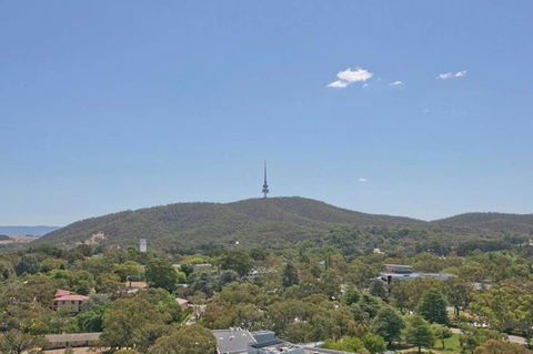 Canberra Luxury Apartment 3 - Accommodation Cooktown 28