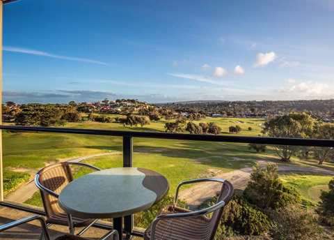 McCracken Country Club - Accommodation Cooktown 14