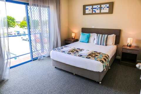 Marina Hotel - Accommodation Cooktown 30