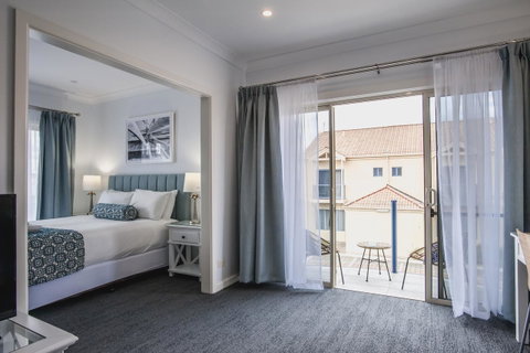 Marina Hotel - Accommodation Cooktown 8