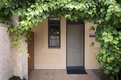 The Louise - Accommodation Cooktown 34