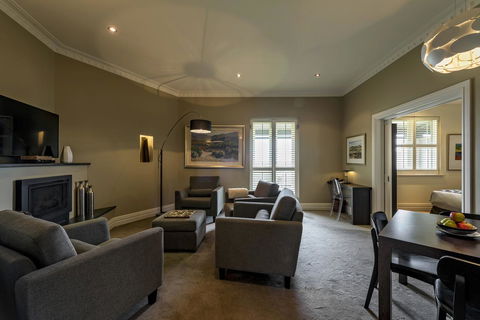 The Louise - Accommodation Cooktown 8