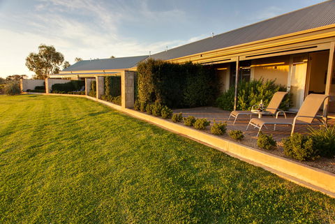The Louise - Accommodation Cooktown 7