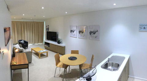 Wallaroo Marina Waterfront Luxe Apartment - Accommodation Cooktown 4