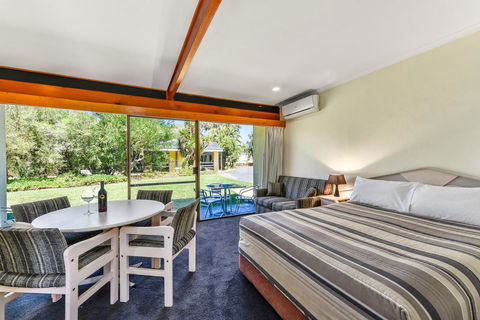 William Macintosh Motor Lodge - Accommodation Cooktown 20