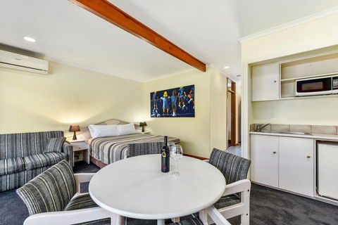 William Macintosh Motor Lodge - Accommodation Cooktown 18