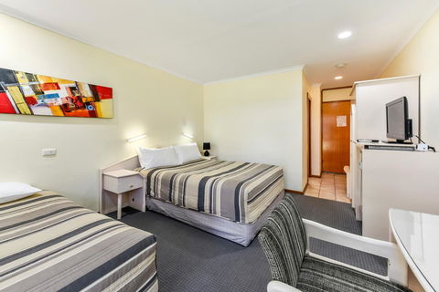 William Macintosh Motor Lodge - Accommodation Cooktown 10