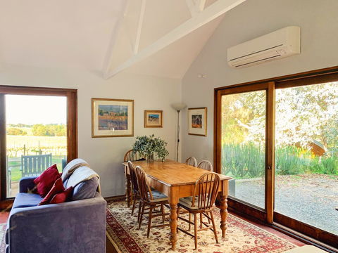 Lost In The Vines - Accommodation Cooktown 6