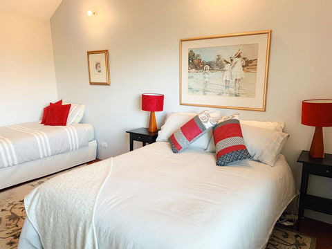 Lost In The Vines - Accommodation Cooktown 4