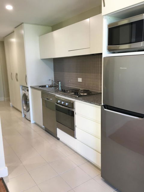 Beachside Luxury Apartments One & Two Bedroom In Beachfront Oaks Pier Building - Accommodation Cooktown 21