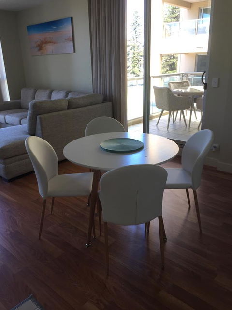 Beachside Luxury Apartments One & Two Bedroom In Beachfront Oaks Pier Building - Accommodation Cooktown 18