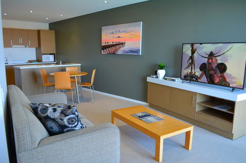 Wallaroo Marina Luxury Apartment - Accommodation Cooktown 9