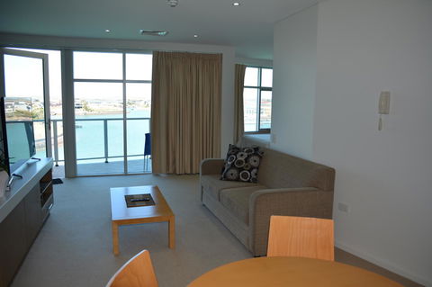 Wallaroo Marina Luxury Apartment - Accommodation Cooktown 26