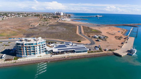 Wallaroo Marina Luxury Apartment - Accommodation Cooktown 22