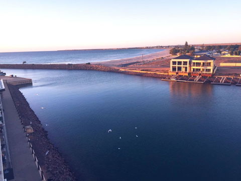 Wallaroo Marina Luxury Apartment - Accommodation Cooktown 25
