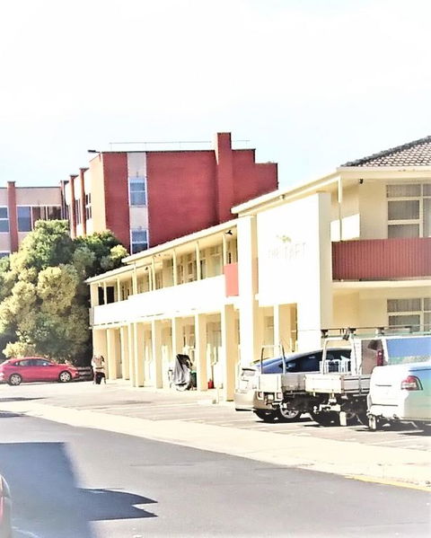 Hi 5 Glenelg Studio Apartment - Accommodation Cooktown 17