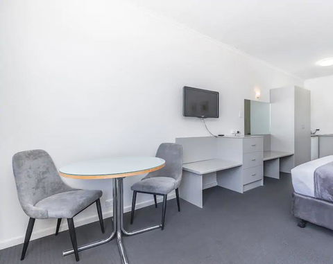Hi 5 Glenelg Studio Apartment - Accommodation Cooktown 8