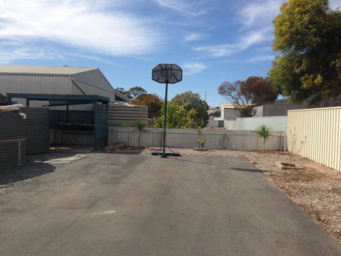 Sail & Anchor - Accommodation Cooktown 5