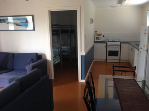 Sail & Anchor - Accommodation Cooktown 3