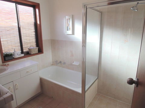 Baronet B & B - Accommodation Cooktown 13