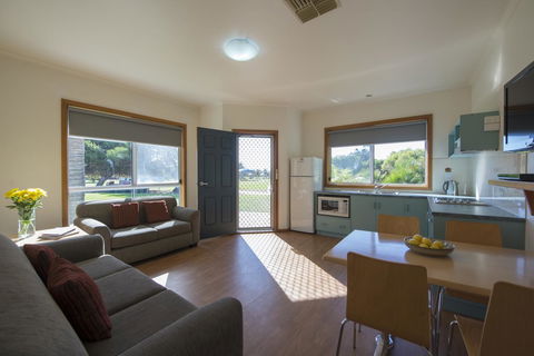 The Retreat West Beach Parks - Accommodation Cooktown 23