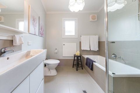 McLaren Vale Getaway - Accommodation Cooktown 7
