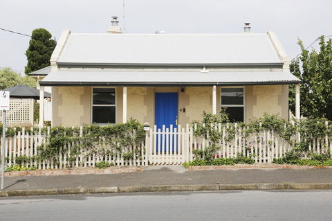 Wayfarers Cottage - Accommodation Cooktown 5