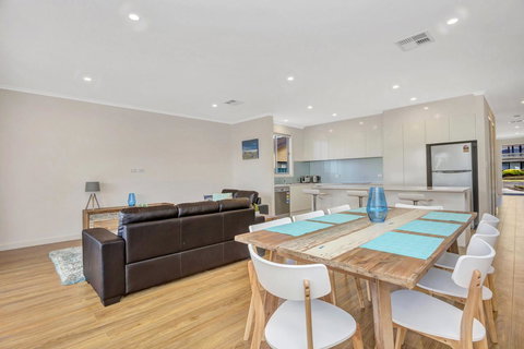 Eastern Breeze - Accommodation Cooktown 23