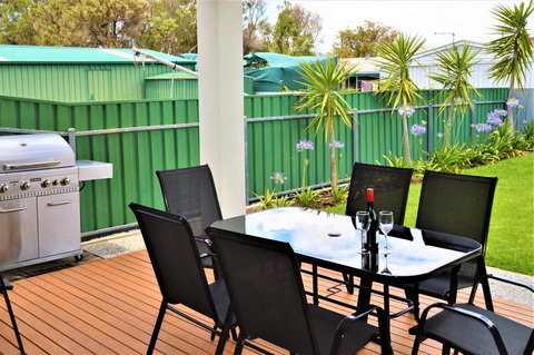 Eastern Breeze - Accommodation Cooktown 8