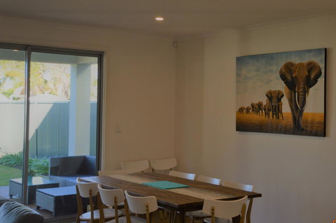 Eastern Breeze - Accommodation Cooktown 4
