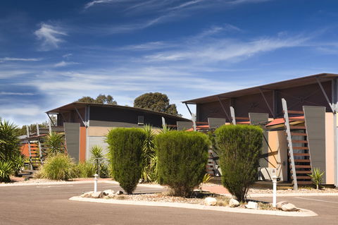 Majestic Oasis Apartments - Accommodation Cooktown 7