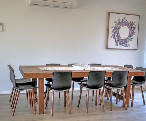 Emu Bay Holiday Homes - Accommodation Cooktown 0