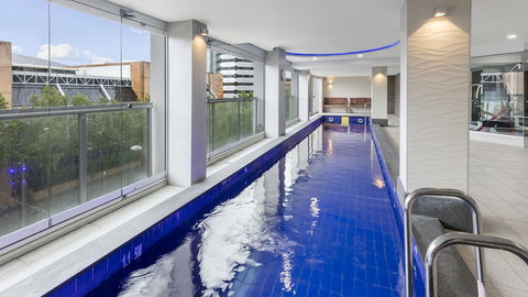 Oaks Adelaide Embassy Suites - Accommodation Cooktown 1