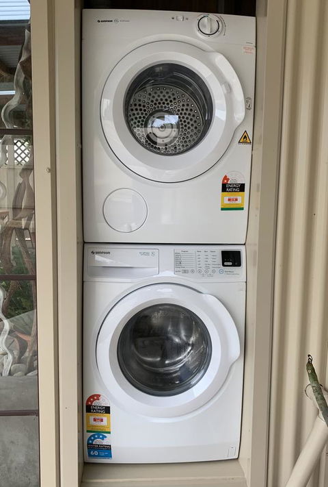 Inna Nutshell - Accommodation Cooktown 1