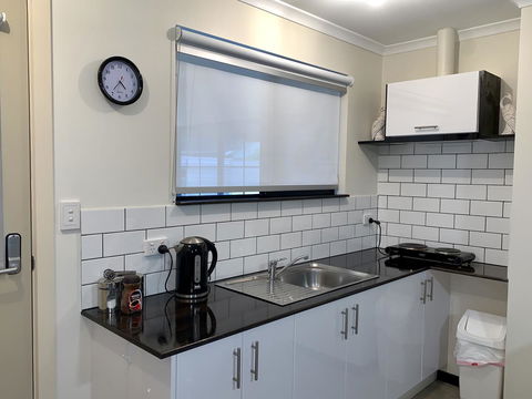 Inna Nutshell - Accommodation Cooktown 3