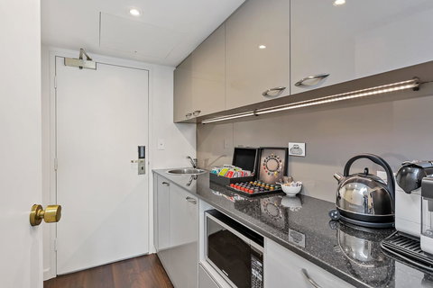 Stamford Plaza Adelaide - Accommodation Cooktown 41