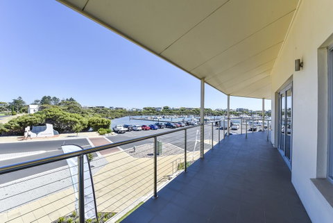 Aloha Waterfront Properties - Accommodation Cooktown 10