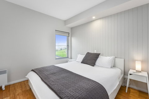 Aloha Waterfront Properties - Accommodation Cooktown 13