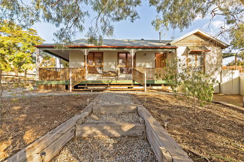 Rustic On 13th - Accommodation Cooktown 21