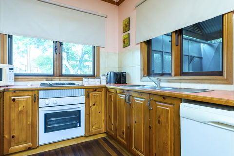 Rustic On 13th - Accommodation Cooktown 6