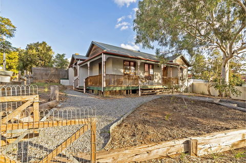 Rustic On 13th - Accommodation Cooktown 1