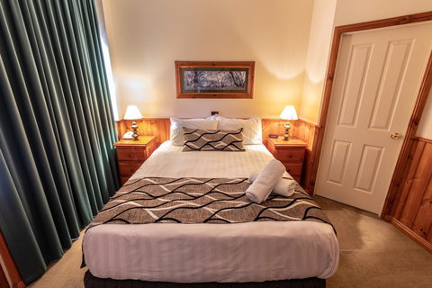 Astor Inn - Accommodation Cooktown 7