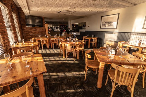Astor Inn - Accommodation Cooktown 25
