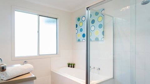 Rocks Beach House Victor Harbor - Accommodation Cooktown 8