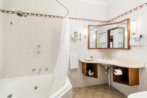 Adelaide Inn - Accommodation Cooktown 18