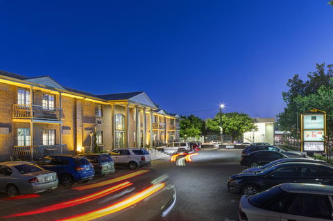 Adelaide Inn - Accommodation Cooktown 0